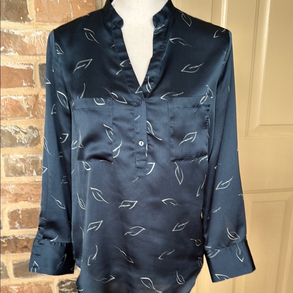 Zara Basic Collection Blue Satin Long Sleeve Leaf Print Blouse Button Cuffs Sz S - Picture 2 of 9